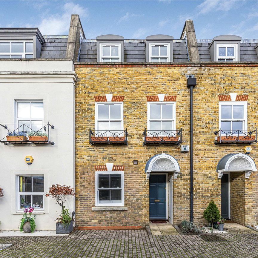 Fielding Mews, Barnes, SW13 - Photo 1