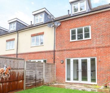 Kensington Place, Farnborough, Hampshire, GU14 - Photo 1