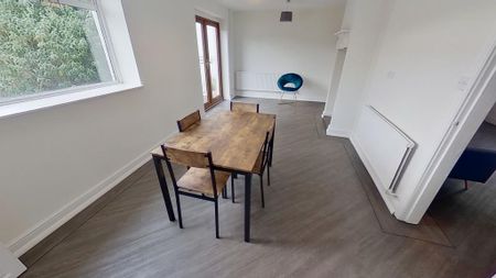 2 bedroom semi-detached house to rent - Photo 2