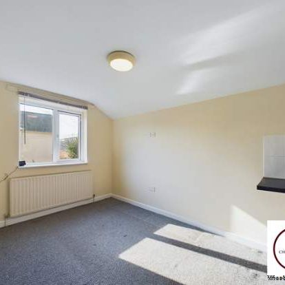 1 bedroom property to rent in Cheltenham - Photo 1