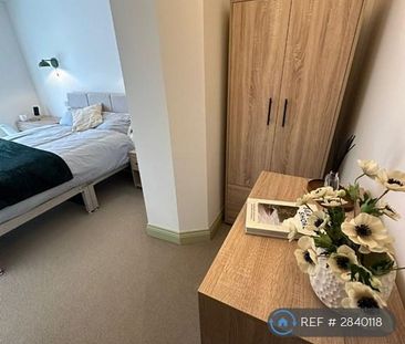 1 bedroom in a house share to rent - Photo 4