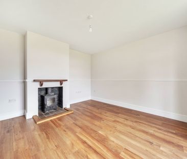 3 bedroom detached house to rent - Photo 2