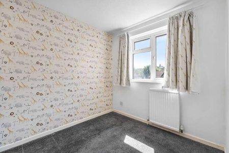 Rhiw'r Ddar, Taffs Well, Cardiff, CF15 - Photo 4