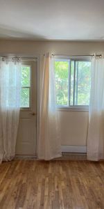 JOLI 4 1/2 À LOUER À MONTRÉAL - Photo 3