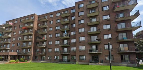 4 1/2 - 2700 Thiemens, Montréal - Photo 2