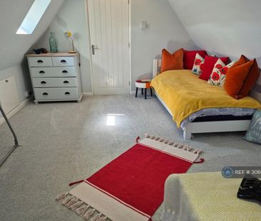 2 bedroom terraced house to rent - Photo 5