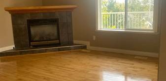 Spacious 3 bed 2 bath upper level in North Nanaimo - Photo 2