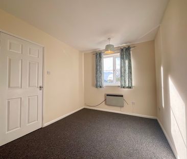 2 bedroom End Terraced House to let - Photo 5