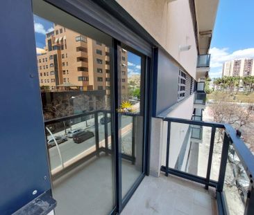 FOUR-BEDROOM APARTMENT – ALICANTE - Photo 5