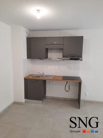 T2 AVEC BALCON ET PARKING - Photo 2