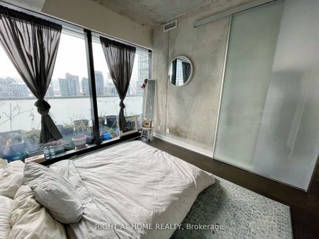 11 Charlotte Street #2402 - Photo 5