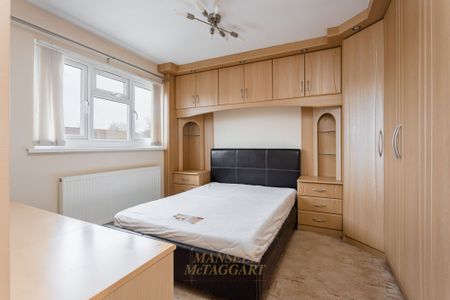 Salvington Road, Crawley, RH11 - Photo 3