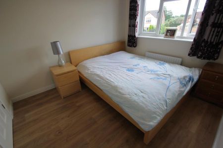 3 bedroom link detached house to rent - Photo 4