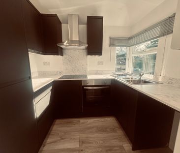 Ridgehurst Avenue, Watford - Photo 5