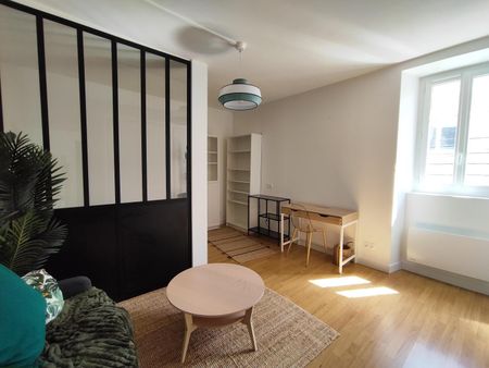 Location Appartement 1 pièce 27m² POITIERS 86000 - Photo 2