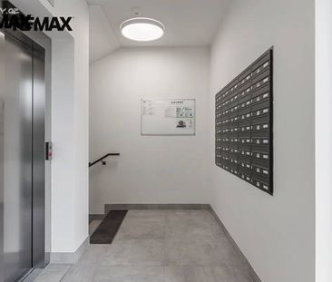 Pronájem bytu 1+kk v osobním vlastnictví 30 m², Kladno - Photo 2