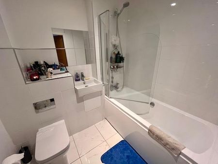 2 bedroom apartment to rent - Photo 4