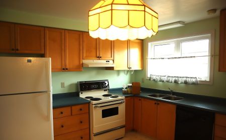 For Lease - 11 Ascot Avenue, Brampton, Ontario - Photo 3