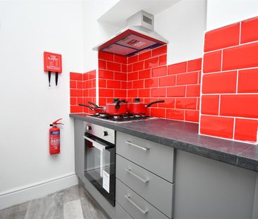 1 bed house share to rent in Ribblesdale Street, Burnley, BB10 - Photo 3