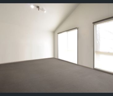 Spacious Two-Bedroom Home in a Prime Blackburn Location - Photo 6