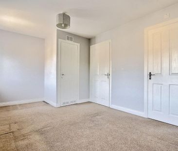 2 bedroom semi-detached house to rent - Photo 6