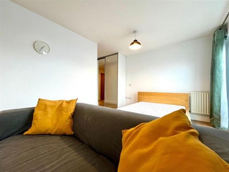 Studio to rent - Photo 4