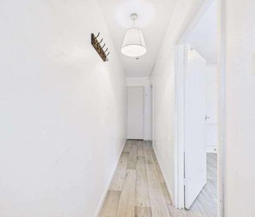 High Street, Caterham - �cm, CR3 - Photo 5