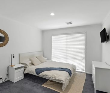 Wyndham Vale - Photo 2