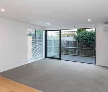 Two bedroom, two bathroom in Merivale - Photo 1