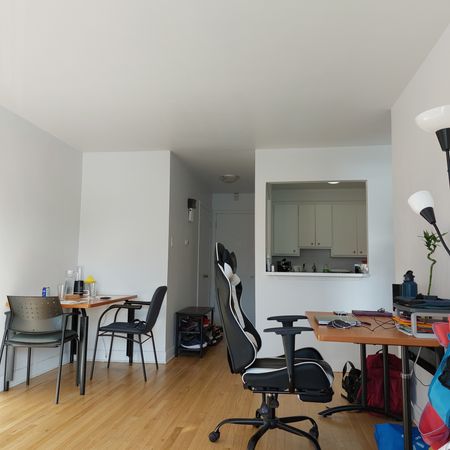 Grand 2 1/2 lumineux près de l’Université Laval / Cégep St-foy – Cessation de bail (janvier à juillet) renouvelable - Photo 5