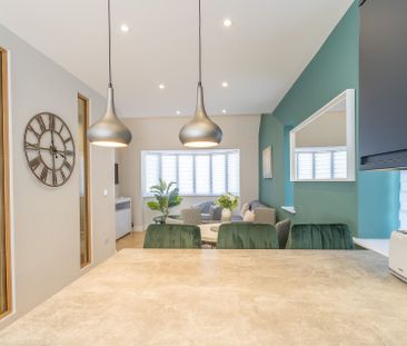 Brighton Road, Horley, RH6 - Photo 6