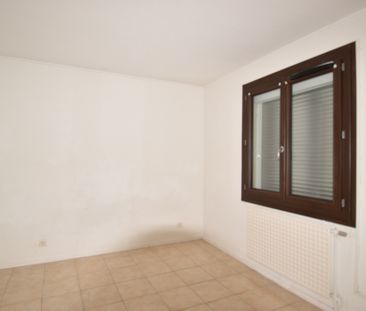 Location Appartement 3 pièces 57m² FREJUS 83600 - Photo 2