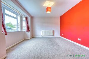 4 BEDROOM House - End Terrace - Photo 4