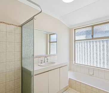 27 Beatrice Avenue - Photo 2