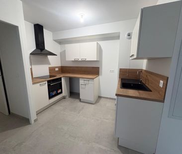 Location Appartement 3 pièces 68m² VOIRON 38500 - Photo 3