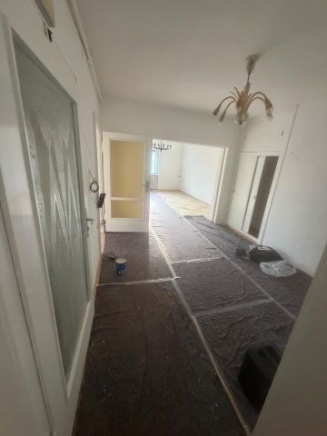 Große Wohnung in Leipzig mit 3 bis 4 Zimmern und Einbauküche - Photo 3