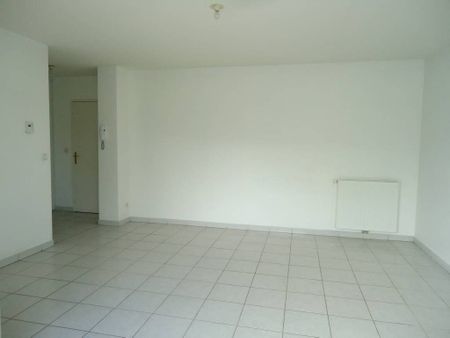 Appartement 2 pièces à louer Unieux - 42240 / Réf: LA2580-COMPANY39997BYE - Photo 2