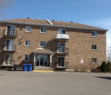 Minions 3 1/2 3 ième étage Ste-Anne des Plaines - Photo 2