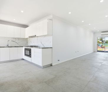 Rent Includes Water & Electricity - Photo 3