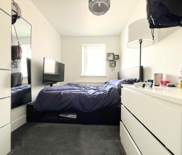 2 bedroom flat to rent - Photo 3