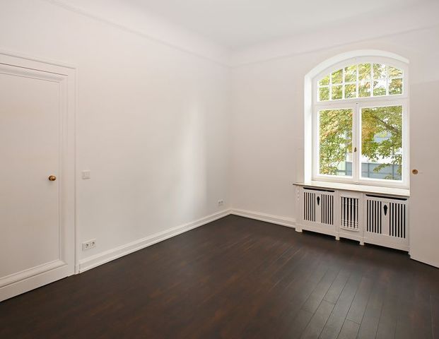 Top-Lage Herrenhausen: Liebevoll und hochwertig renovierte Villenetage! - Foto 1