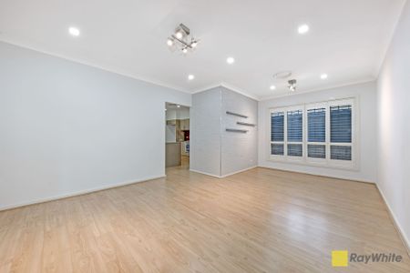 Outstanding Modern Residence - Four Bedrooms - Photo 3