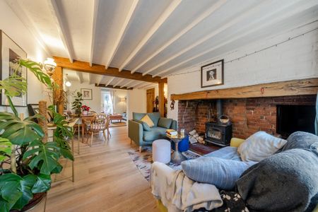 3 bedroom cottage to rent - Photo 2