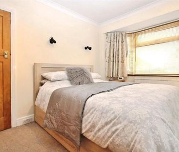 3 bedroom detached house to rent - Photo 3