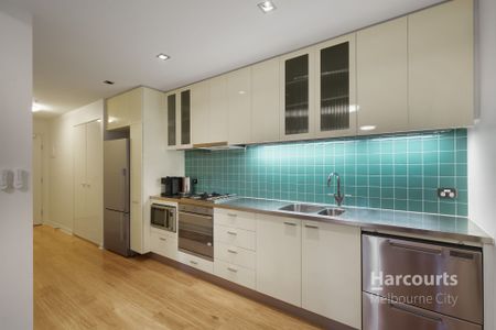 109/336 Russell Street, Melbourne - Photo 5