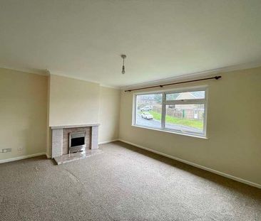 Fairview Close, Hythe, SO45 - Photo 2