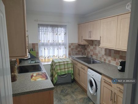 1 bedroom flat to rent - Photo 5
