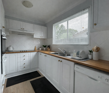 Setting The Bar In Ettalong Style - Photo 6