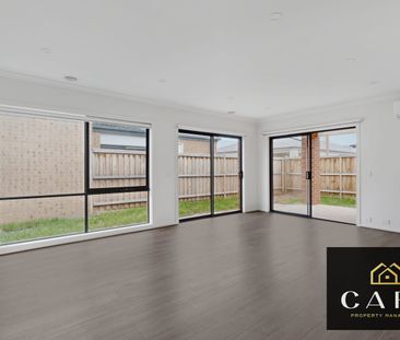 Modern Four-Bedroom Family Home in Clyde - Photo 2