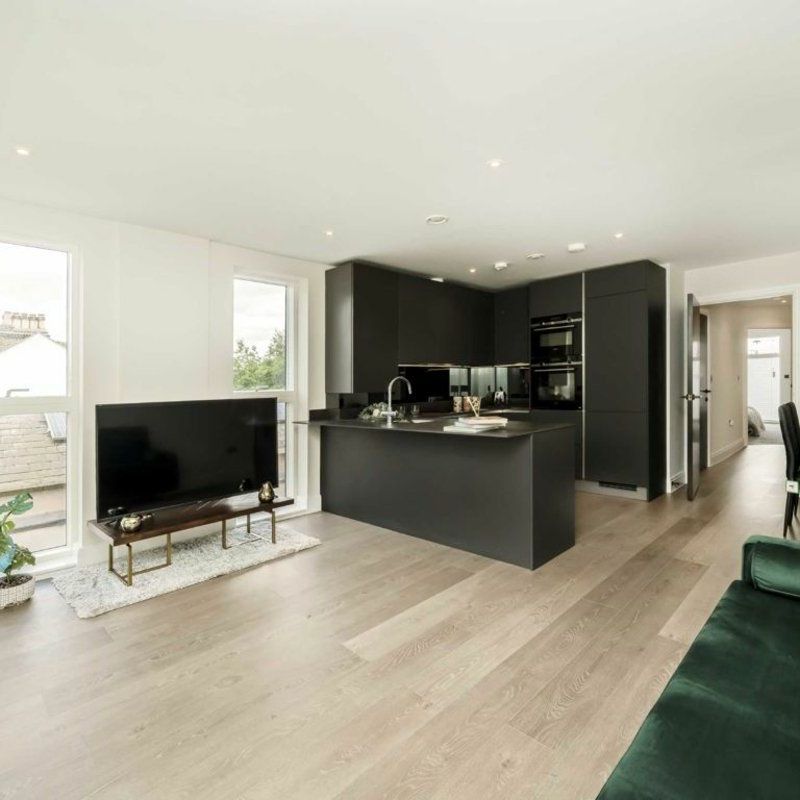 Holloway Road, Archway, N19 - Photo 1